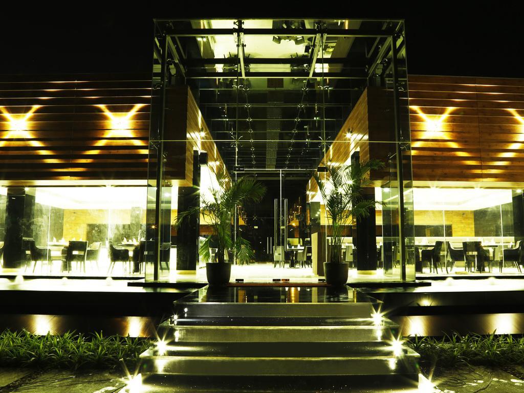 Pleasant Days Resort Chembarambakkam Lake Luaran gambar